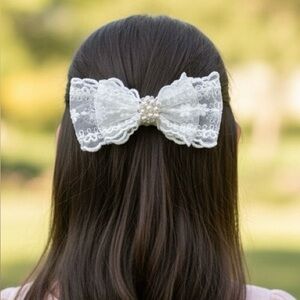 Elegant White Lace Bow Hair Clip